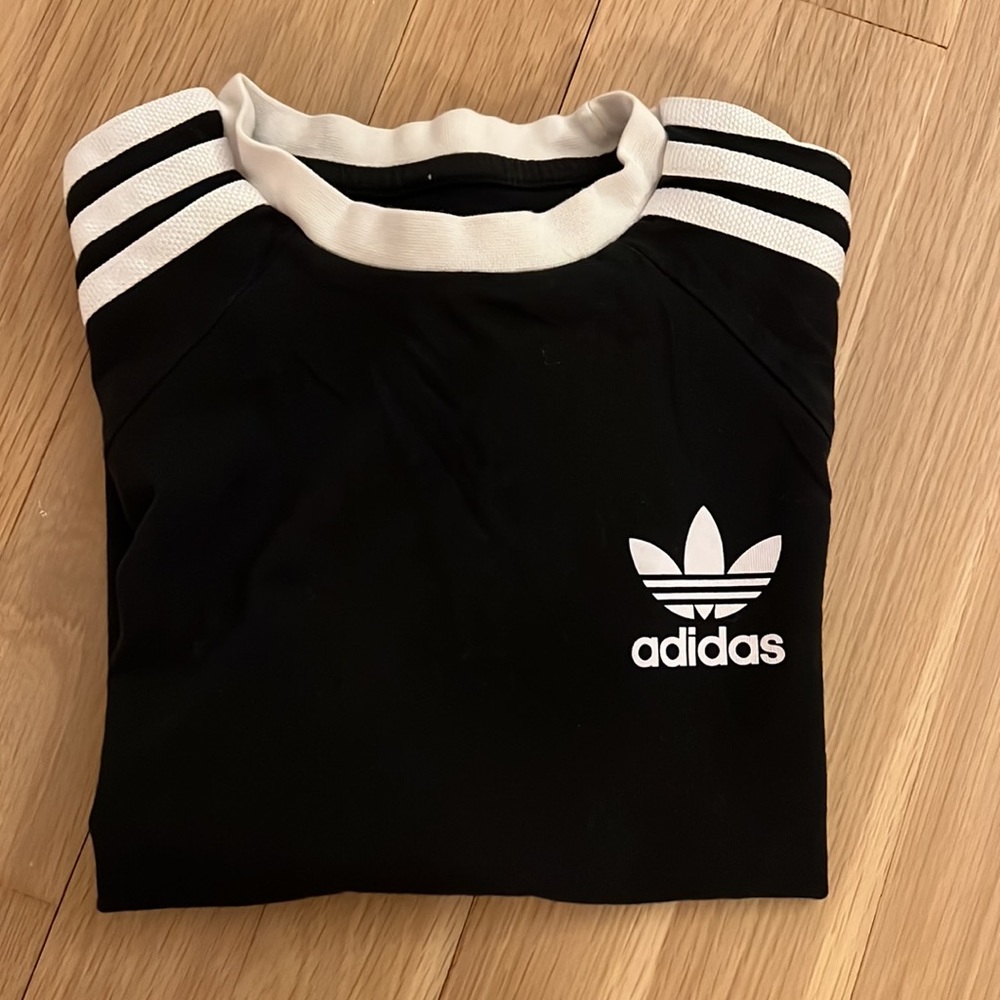 Kids adidas t-shirt